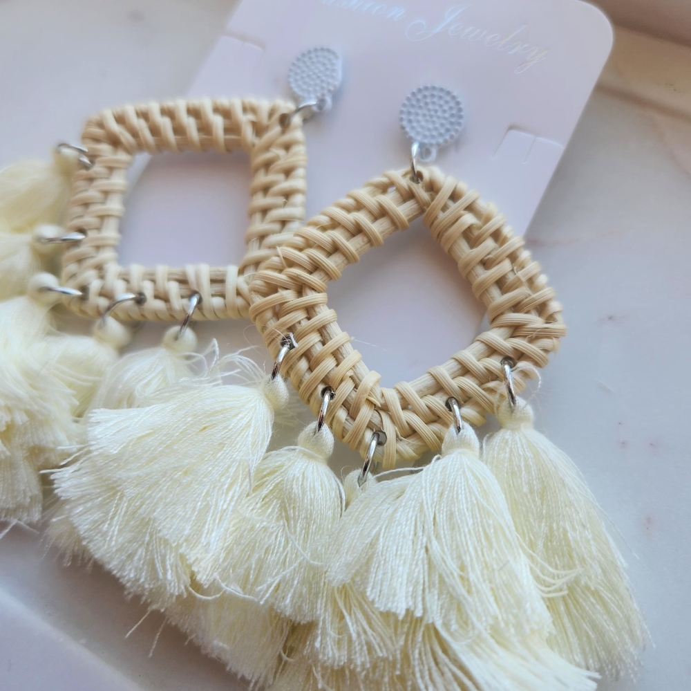 Wicker Tassel Earrings - Picture 2 of 3